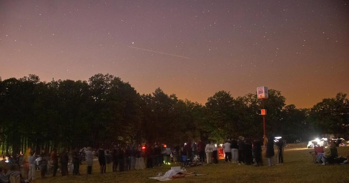 Bursa Tuzaklı’da düzenlenen Perseid gözlem etkinliğinden bir kare. Arşiv / EMO Bursa Şubesi.